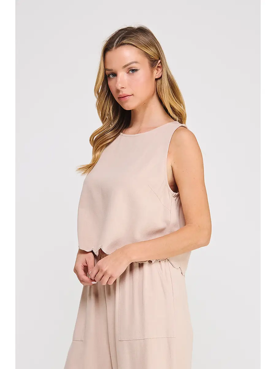 LINEN SCALLOP HEM TANK