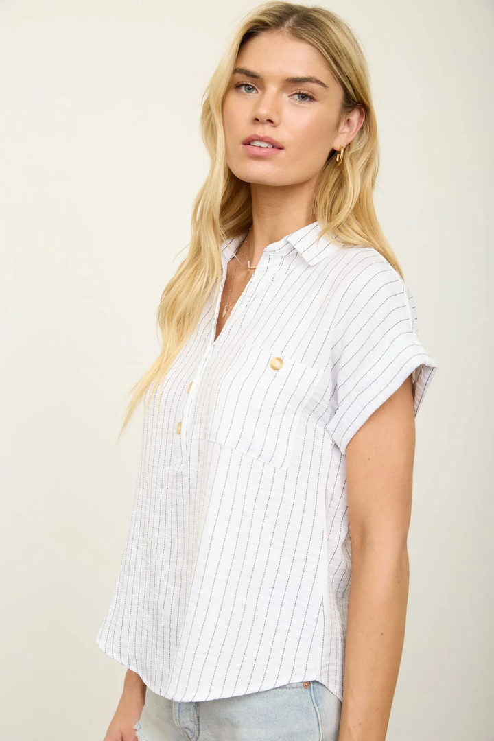 STRIPE COLLARED 1/2 BUTTON UP