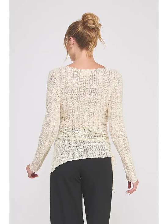 LACE ASYMMETRIC HEM TOP