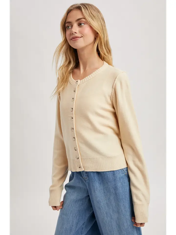 ROUND NECK CARDIGAN